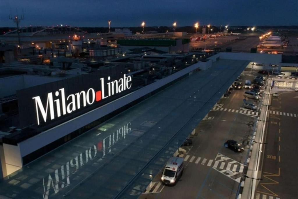 Linate Airport Elegant Suite,Tram 1 Minute Away Milan Exterior photo